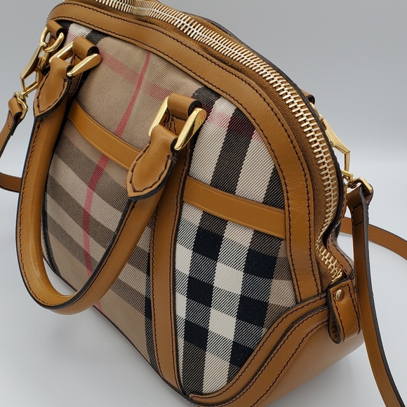 ๐ SOLD ๐ Burberry Bridle Calfskin House Check Small Orchard Bowling Bag - Picture 8 of 17